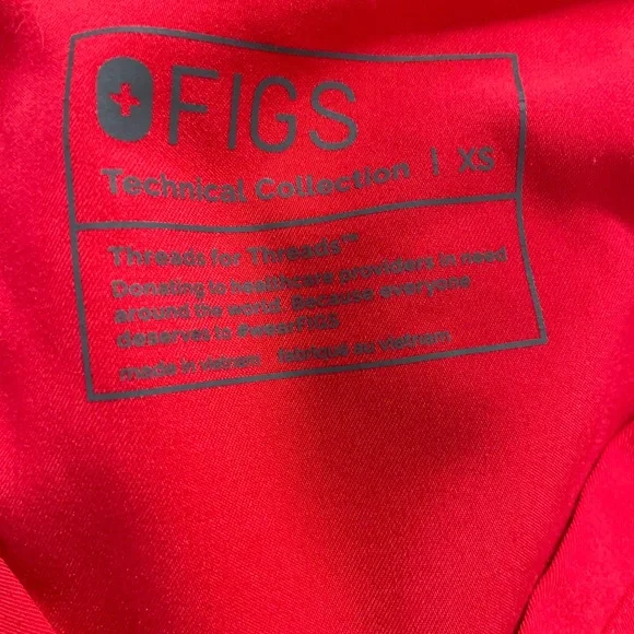 FIGS Scrubs Top & Pants - Picture 4 of 8